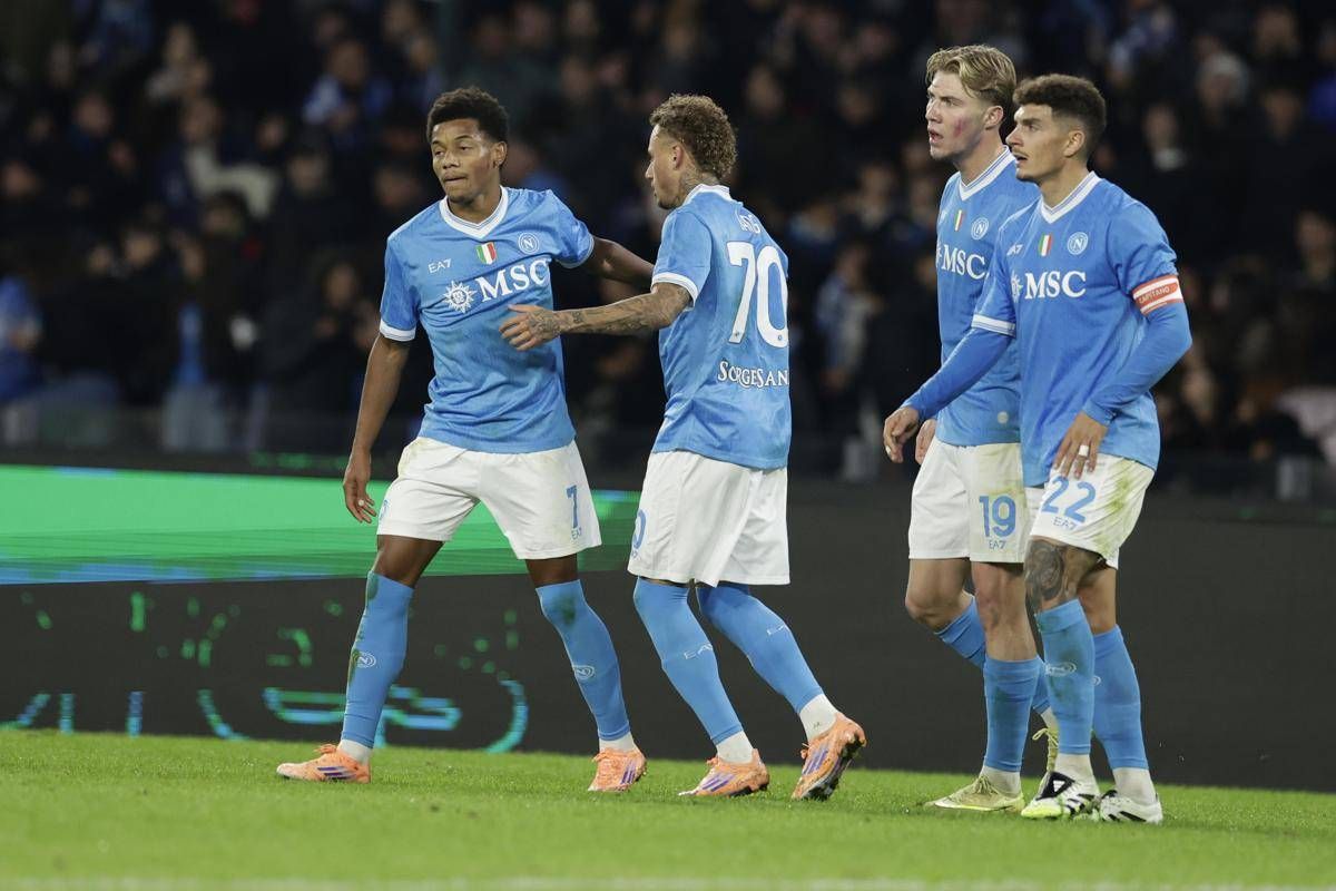 Napoli-Cagliari: orario, probabili formazioni e dove vederla in tv (in chiaro)
