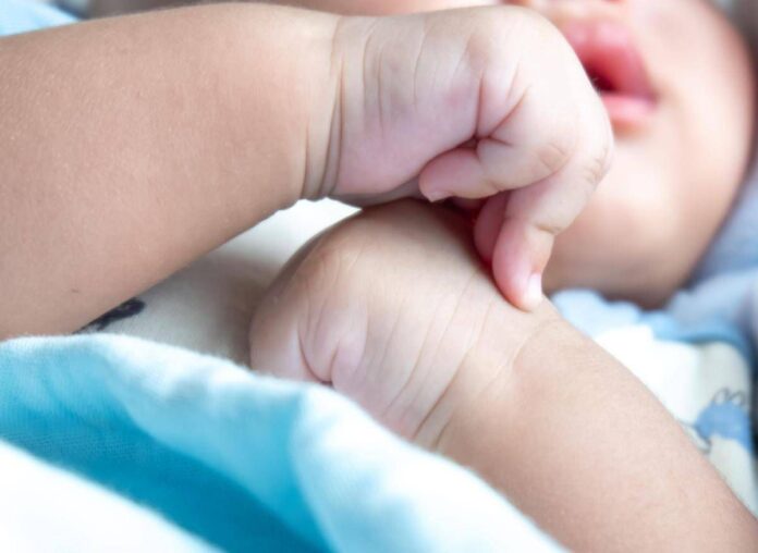 In Italia sempre meno bambini, continuano a diminuire le nascite e il numero medio di figli per donna