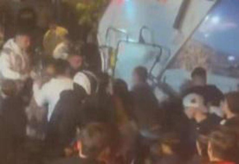 Pestaggio del 50enne a Napoli, nel branco quasi tutti minori: due sono figli di un poliziotto